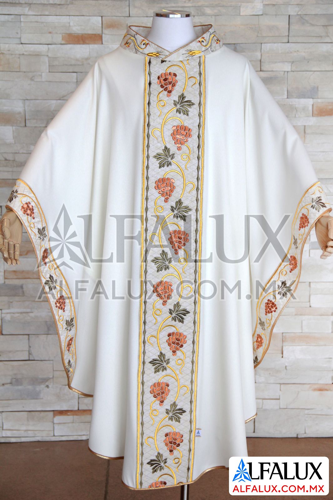 03 UVAS TIERRA Casulla Alfalux  Laterales ClloBord 912 (0)